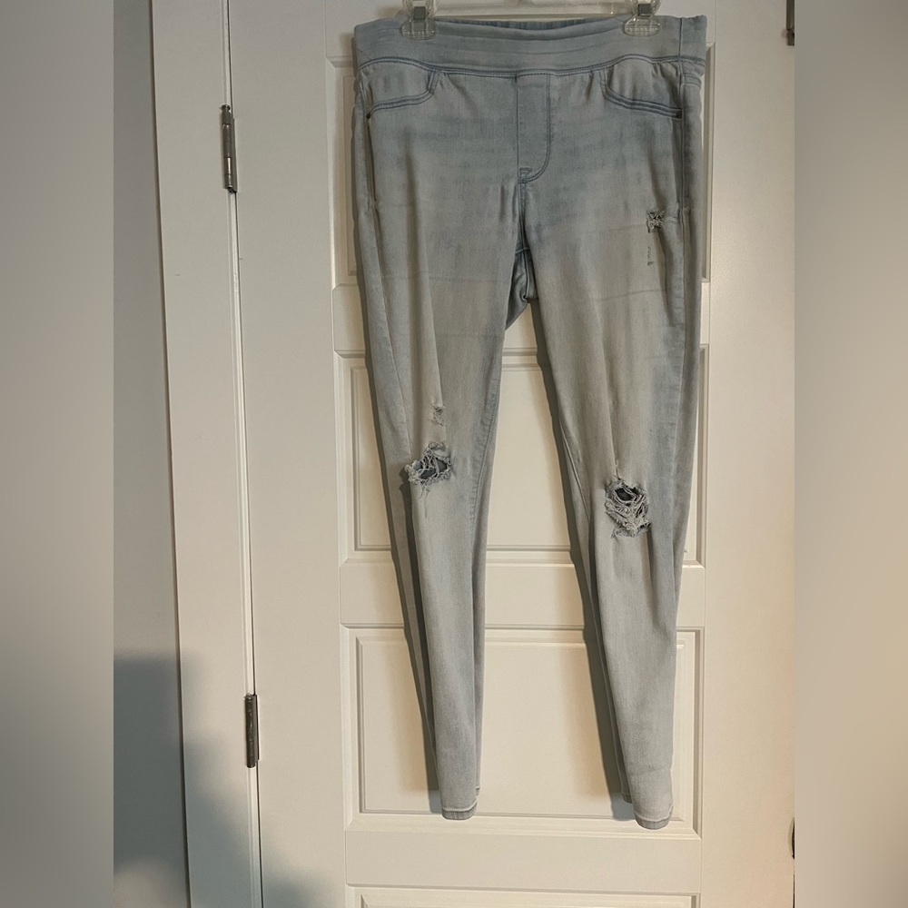 $9 ADD ON Old‎ Navy Rockstar jeggings 8 Light Blue Acid stretch waistband Jeans